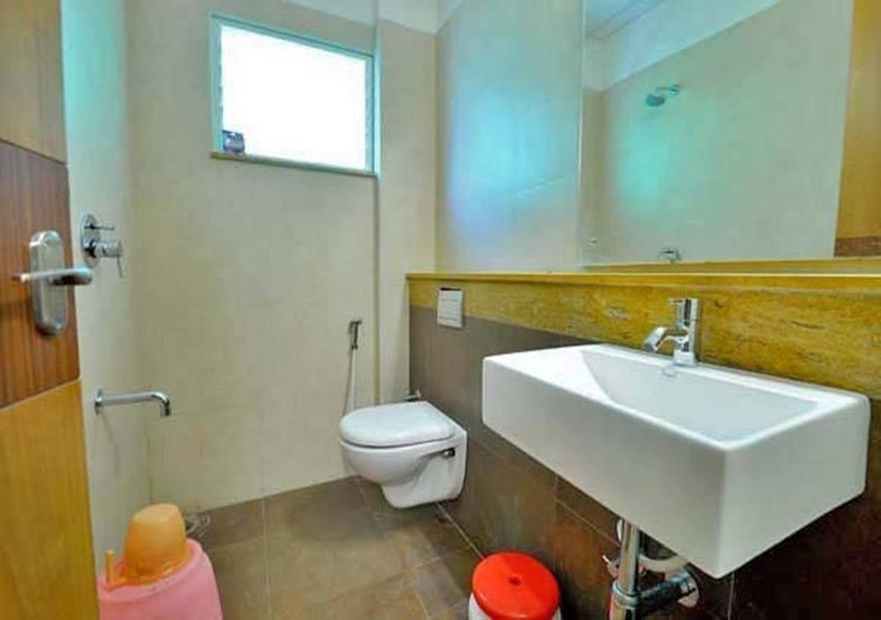 Hotel Holiday Home Bangalore Exteriör bild