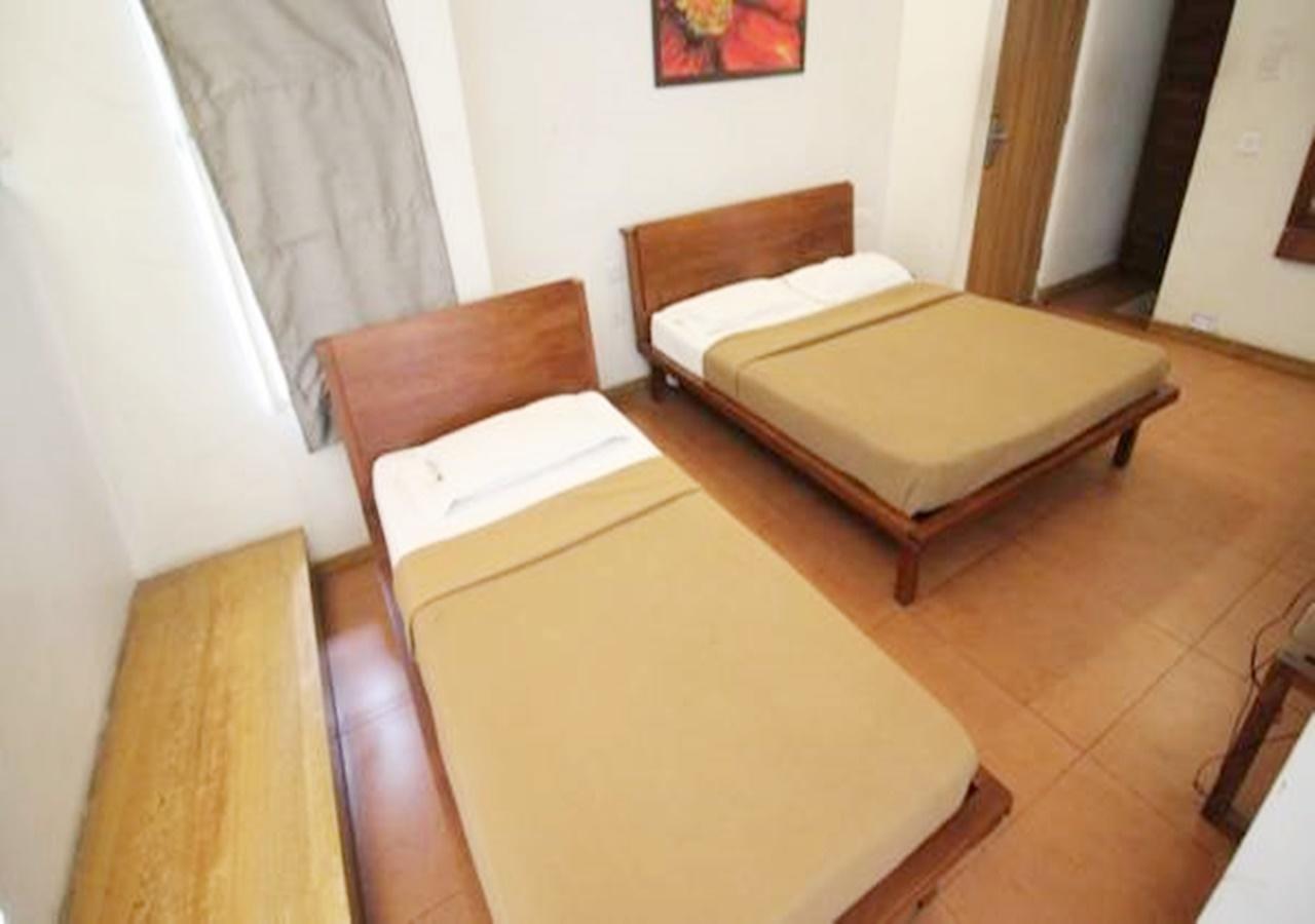 Hotel Holiday Home Bangalore Exteriör bild