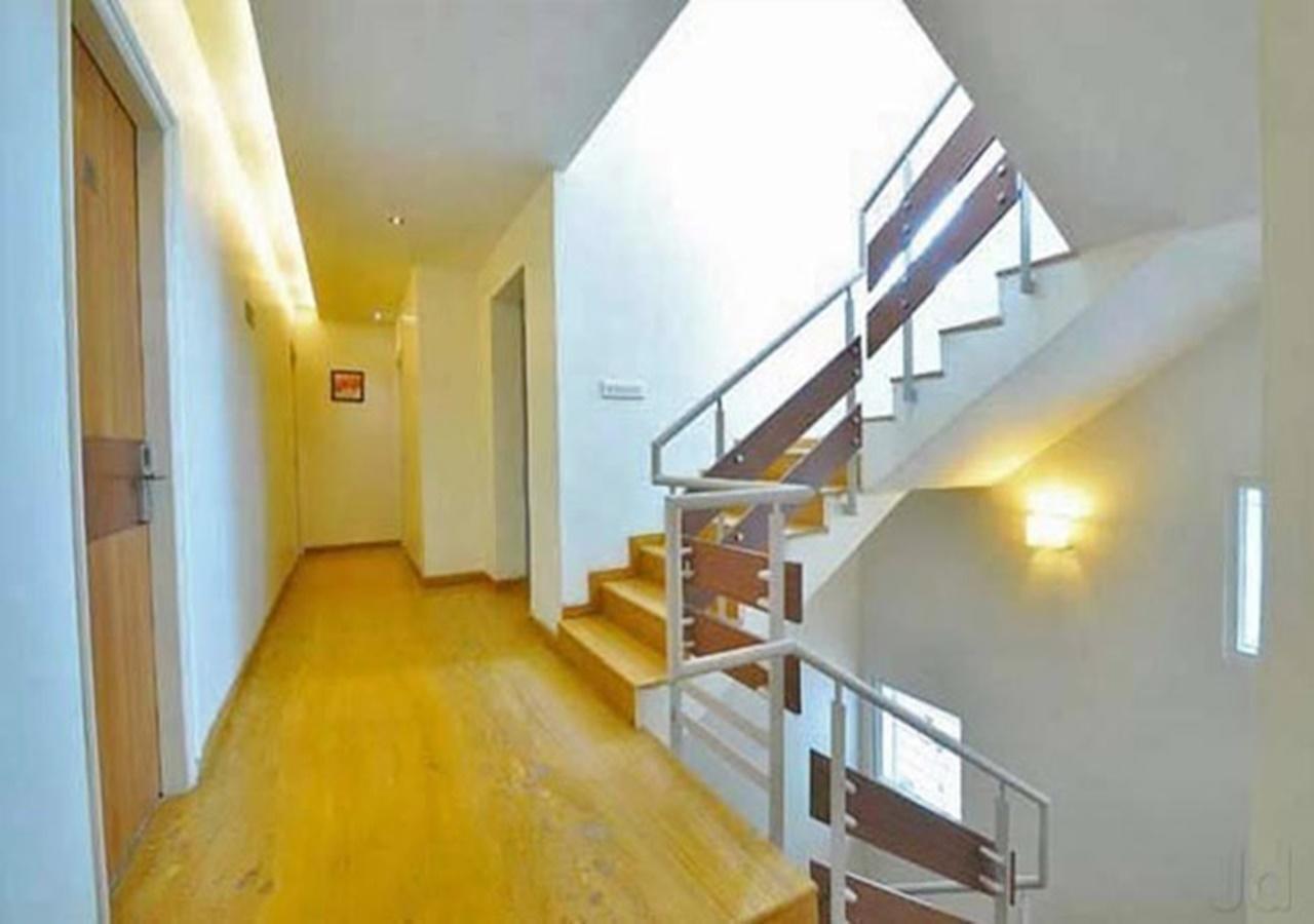 Hotel Holiday Home Bangalore Exteriör bild