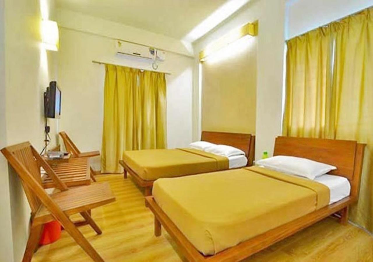 Hotel Holiday Home Bangalore Exteriör bild